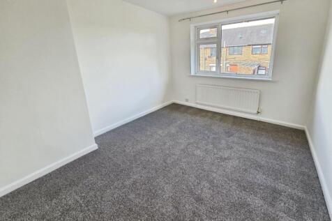 pbox-bedroom-342144.jpg