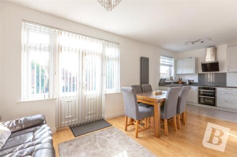 Kitchen /Dining