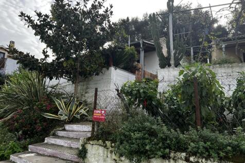 Steps to the houses