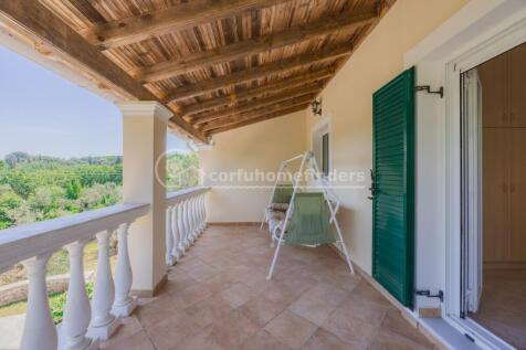Bedroom 2 (terrace)