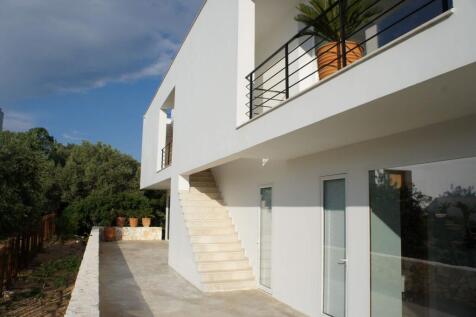 Stairs and bedrooms