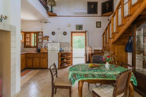 Dining/kitchen/stairs