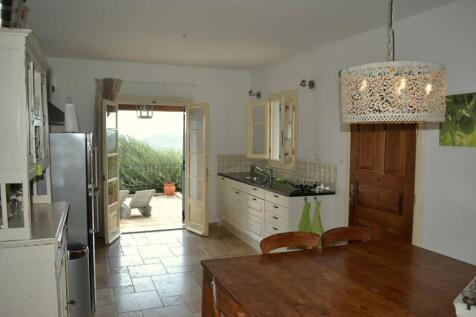 Kitchen to terrace
