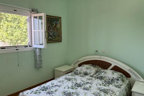 Upstairs bedroom