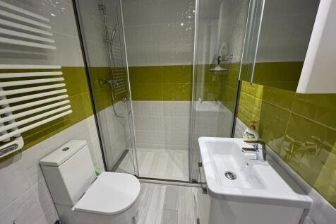 Green shower room