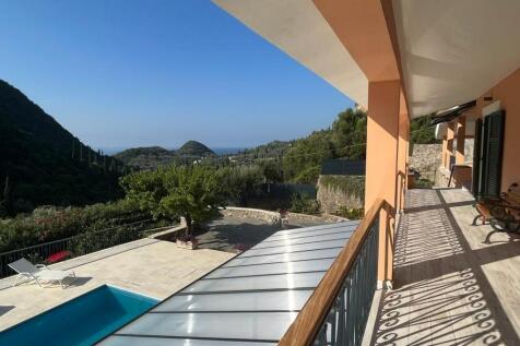 Balcony and pool