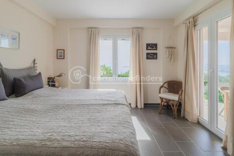 Cottage bedroom