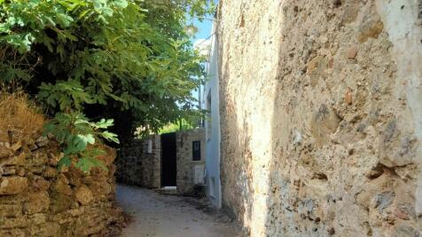 alleyway towards apartment