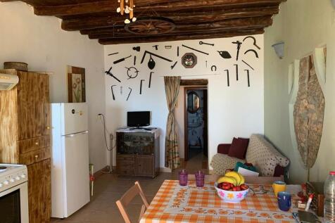Kitchen to bathroom