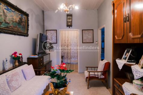 Sitting room/entrance