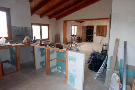 Kitchen to sitting room