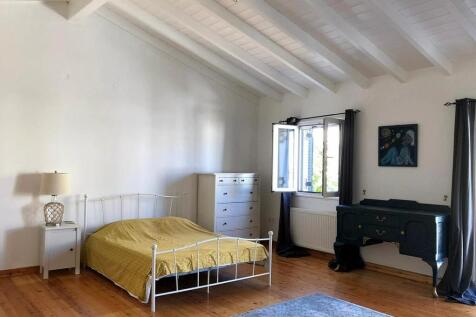 Upstairs bedroom