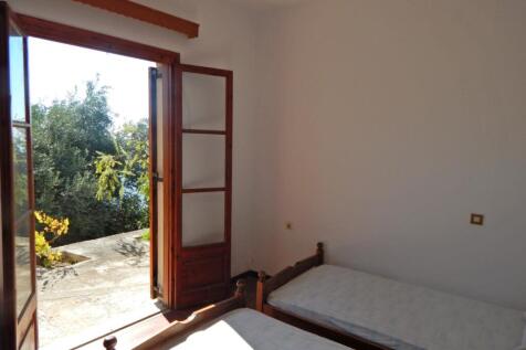 Downstairs bedroom