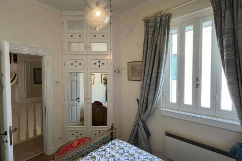 Second bedroom out