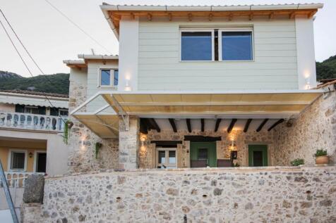 Front of house (close up)