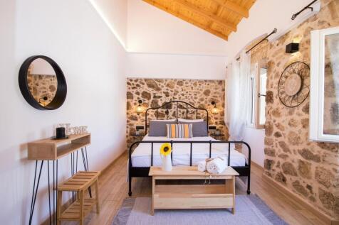 Upstairs bed 2