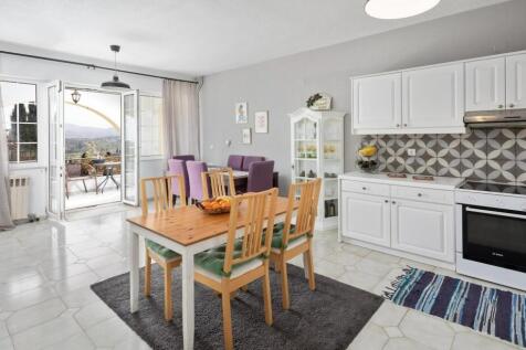 Kitchen/dining area