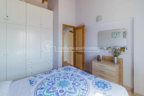 Double room to door