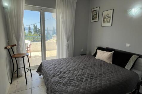 Bedroom to view