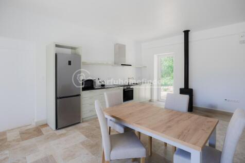 NH - Kitchen/dining