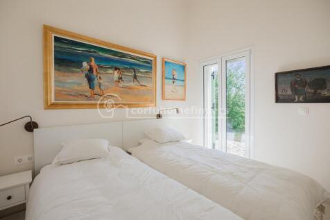 OH - Twin room to garden