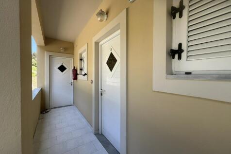 Entrance to the rooms