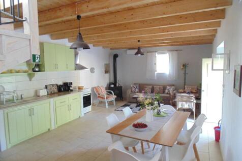 Living room, kitchen, dining