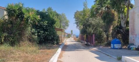 WALK TO THE BEACH