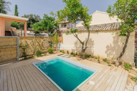Pool terrace
