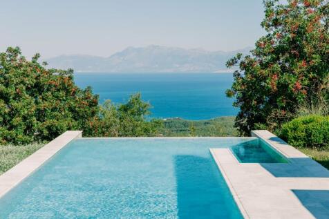 Infinity pool