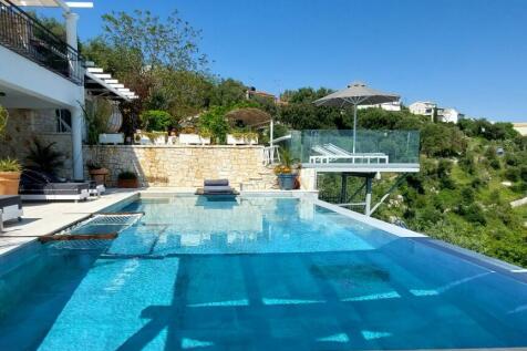 Whole pool