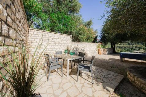 Outdoor eating area