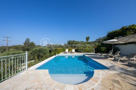 Pool terrace