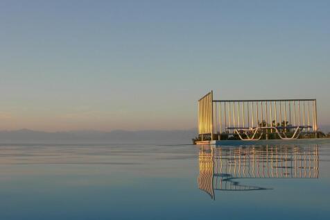 Pool and sea