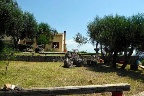 Approach to house