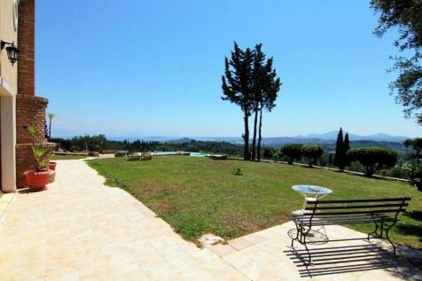 Side lawn and view