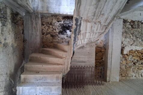 stairs to first floor