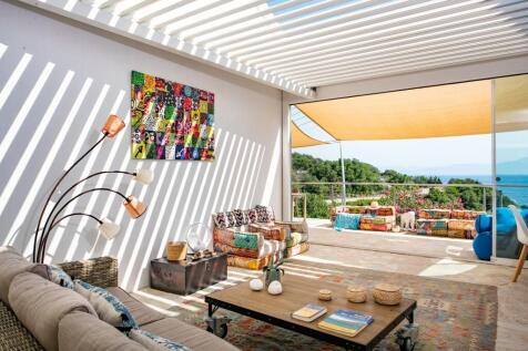 Outdoor lounge area