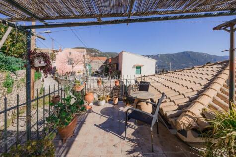 Upstairs terrace