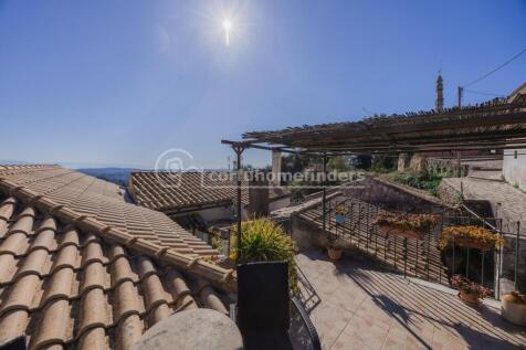 Upstairs terrace to the view