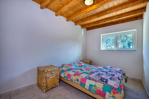bedroom2