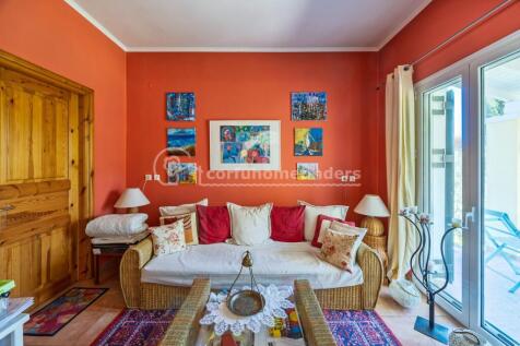 Second sitting room