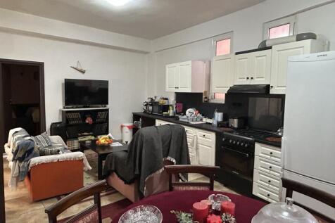 Second kitchen/sitting