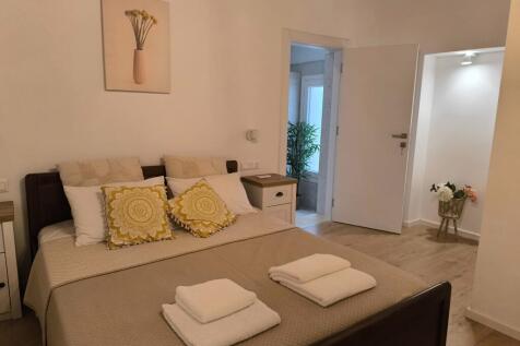 Bedroom to bathroom