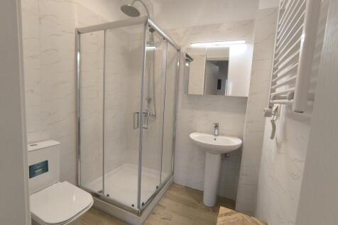Downstairs shower room