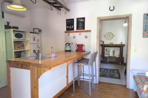 Kitchen to bedroom