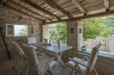 Covered terrace