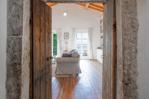 Doorway to sitting room