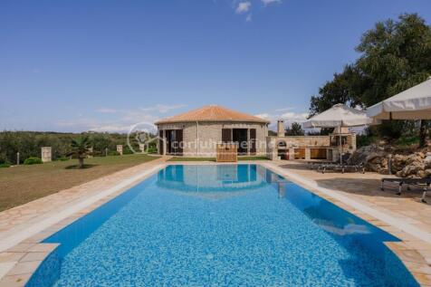 Pool to villa