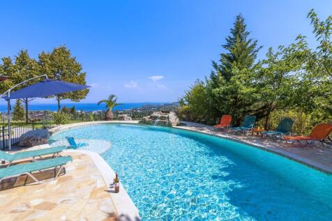 Pool and view